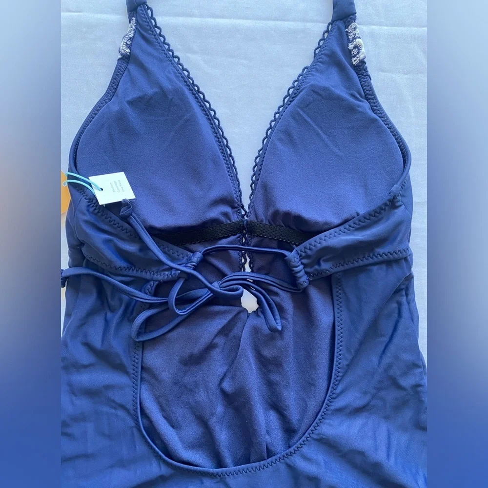 One Piece Navy‎ Blue Plunge Front Embroidered Low Back Halter Swimsuit Size M